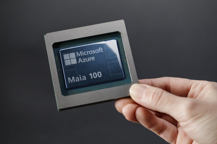 Microsoft Unveils Maia 200 AI Chip, Challenges Nvidia’s Dominance