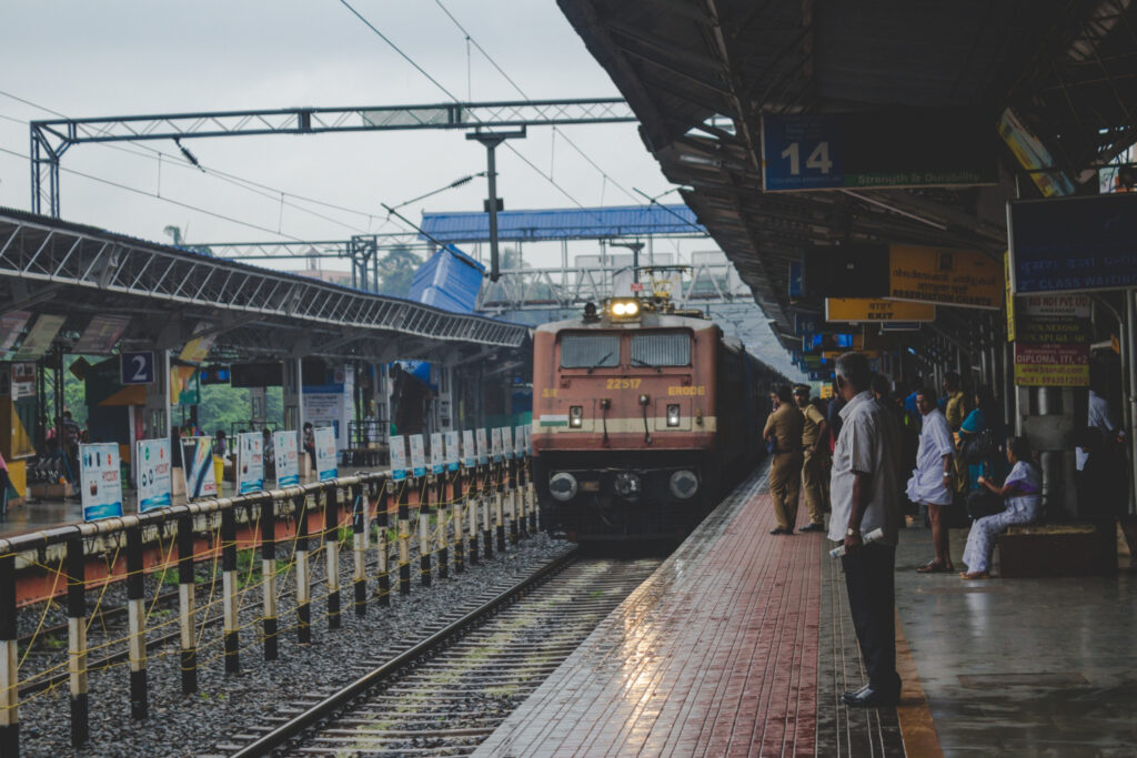 Indian Railways Goes Smart! AI-Enabled Apps to Fix Grievances & Manage Crowds Before Chaos